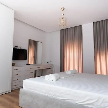 Paradise Dream In * Vlorë